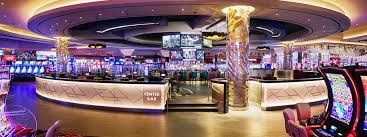 madani99 Permainan Live Casino dengan Penyiar Langsung